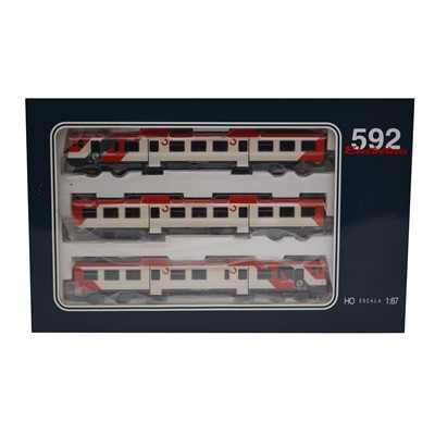 Lot 394 - Electrotren HO gauge model railway 3-car set, ref 3404 Renfe 592 series ep V, boxed.