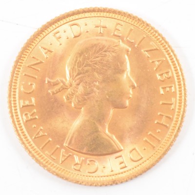 Lot 156 - Elizabeth II gold Sovereign, 1967, 8g