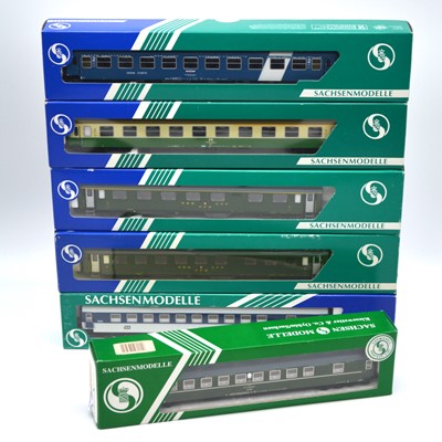 Lot 136 - Six Sachsen Modelle HO gauge model railway passenger coaches