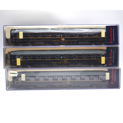 Lot 375 - Three Electrotren HO gauge model railway passenger Coches Cama T2 coaches