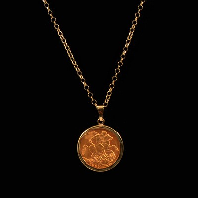 Lot 67 - A Gold Full Sovereign pendant and chain.