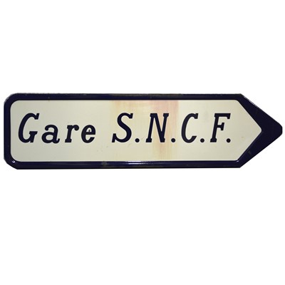 Lot 741 - Original French railway station / road enamel arrow sign, 'Gare SNCF'