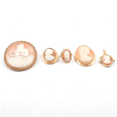 Lot 159 - Five pieces of cameo jewellery