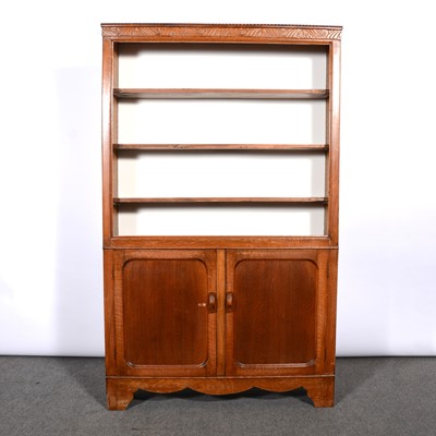 Lot 352 - Oak bookcase