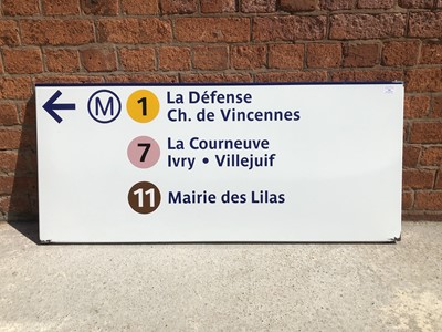 Lot 233 - Original French railway station enamel directions sign 'M 1 7 11'