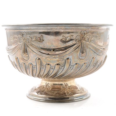 Lot 144 - Edwardian silver rose bowl
