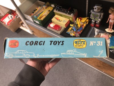 Lot 284 - Corgi Toys no.31 The Riviera Gift set boxed.