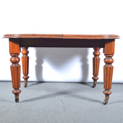 Lot 531 - Victorian mahogany extending dining table