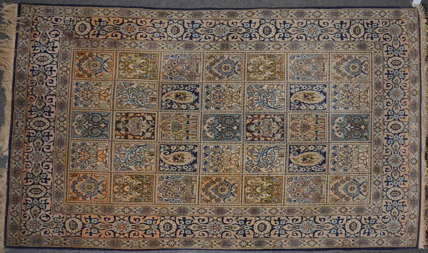 Persina Patterns Rug Lot 429 - Persian pattern rug,
