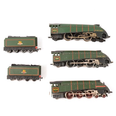 Lot 142 - Three Hornby Dublo OO gauge locomotives including BR 4-6-2 'Andrew K. McCosh'