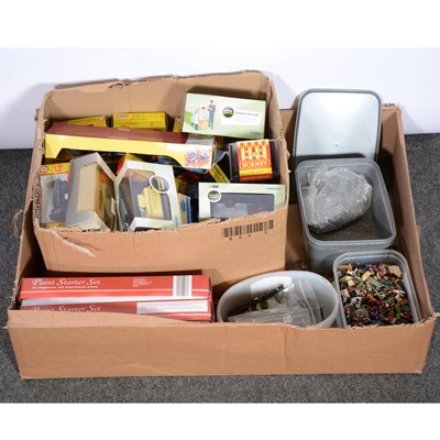 Lot 117 - OO gauge model railway track-side accessories, including loose figures, animals and vehicles.