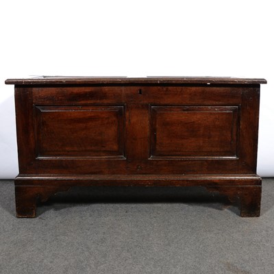 Lot 425 - Joined oak coffer