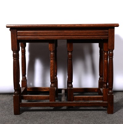 Lot 354 - Nest of three oak occasional tables