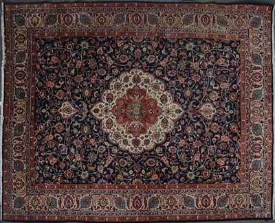 Lot 616 - Persian pattern carpet