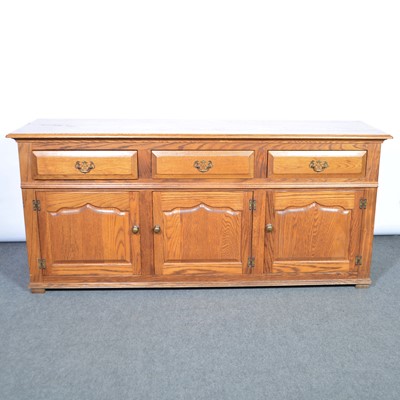 Lot 346 - Reproduction oak dresser, Multiyork