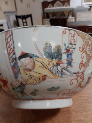 Lot 82 - Chinese polychrome jar, three Canton bowls and Japanese bowl.