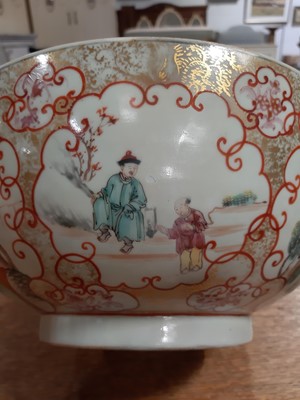 Lot 82 - Chinese polychrome jar, three Canton bowls and Japanese bowl.
