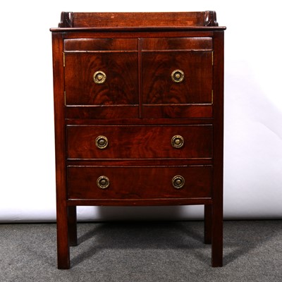 Lot 353 - 19th Century mahogany night stand