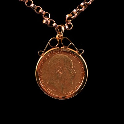 Lot 86 - A Gold Half Sovereign pendant and chain.