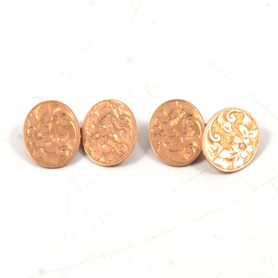 Lot 214 - A pair of 9 carat rose gold chain link cufflinks.