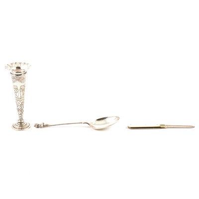 Lot 407 - Silver bud vase, Lincoln Imp spoon, fruit knife.