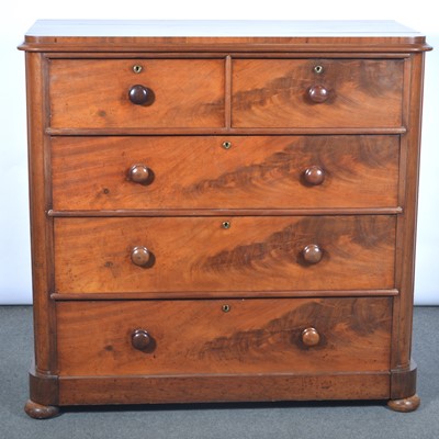 Lot 401 - Victorian mahogany chest of drawers