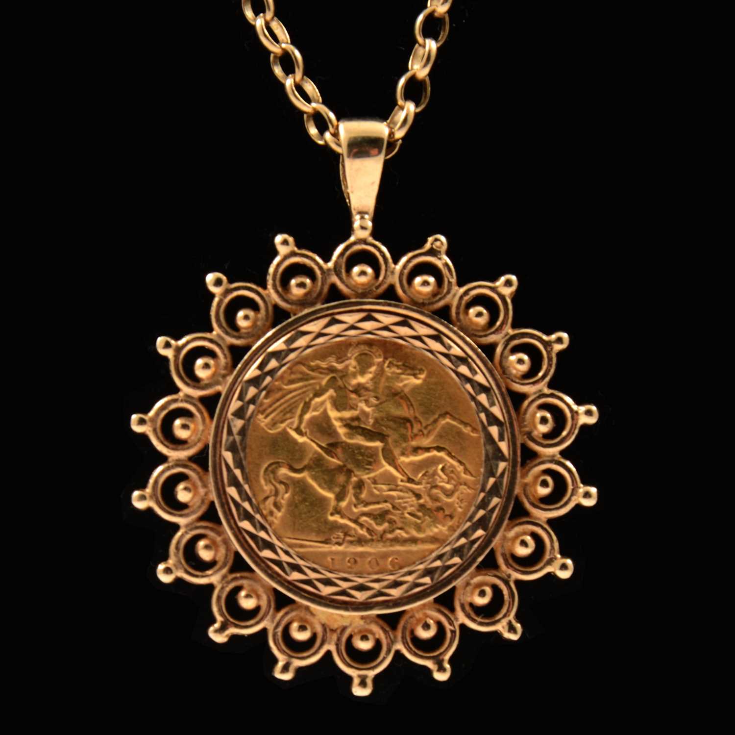 Lot 89 - A Gold Half Sovereign pendant and chain.