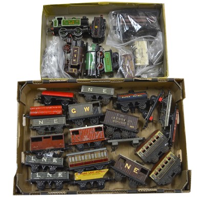 Lot 16 - Hornby O gauge model railways, two trays including three locomotives
