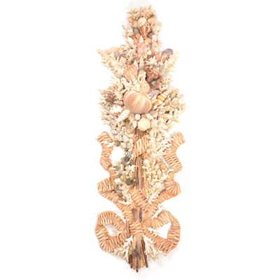 Lot 177 - A large shell and crustacean wall ornament