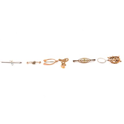 Lot 150 - A collection of gold brooches, bracelet.