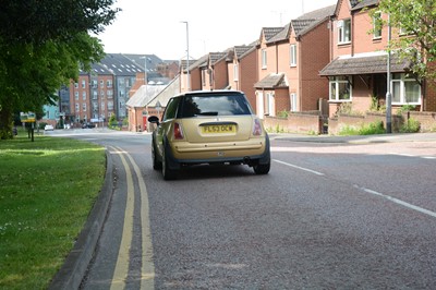 Lot 371 - Mini Cooper Hatch, 1598cc, petrol,  Sept '03 reg, 36,250 miles