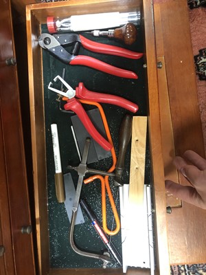 Lot 197 - Collection of small engineering tools, mostly...