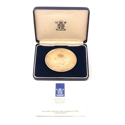 Lot 128 - Royal Mint Battle of Waterloo 175th Anniversary Commemorative Silver Medal.