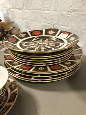 Lot 31 - Royal Crown Derby table service, Old Imari pattern