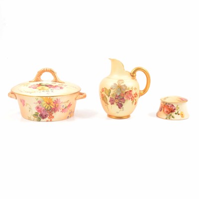 Lot 84 - Royal Worcester, three items of ivory blush ware