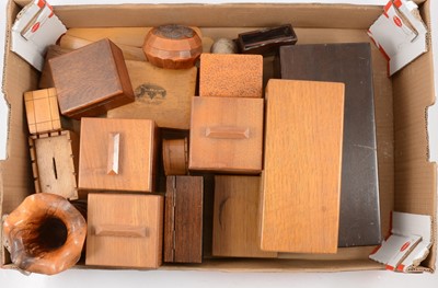 Lot 195 - Collection of wooden items