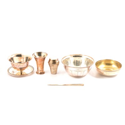 Lot 198 - Two Swedish 800 standard items and others silver plate.