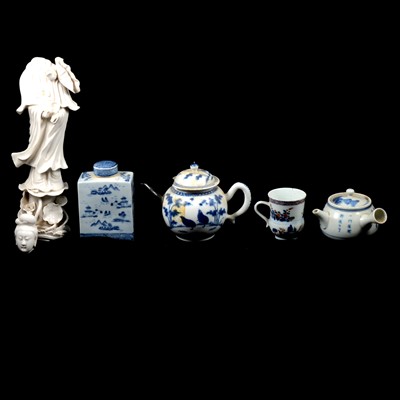 Lot 40 - Quantity of Chinese ceramics, including Moon Flask, tea caddy, tea ware, etc