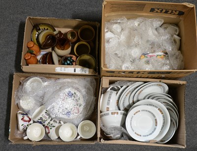 Lot 86 - Quantity of teaware and dinner ware