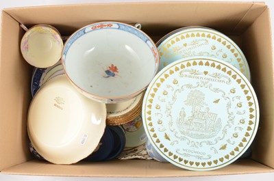Lot 57 - Quality of decorative ceramics and teaware
