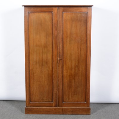 Lot 351 - Edwardian mahogany linen cupboard