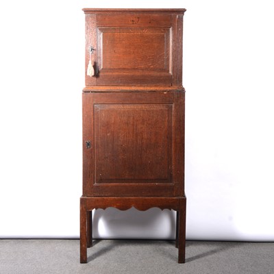 Lot 381 - 'Oundle Parochial Library Cabinet'