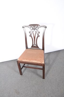 Lot 29 - A Chippendale pattern mahogany dining chair