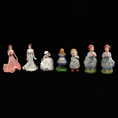 Lot 56 - Collection of ceramic figurines, various makers