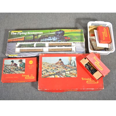 Lot 195 - OO gauge model railway, including Hornby R778 The Flying Scotsman set