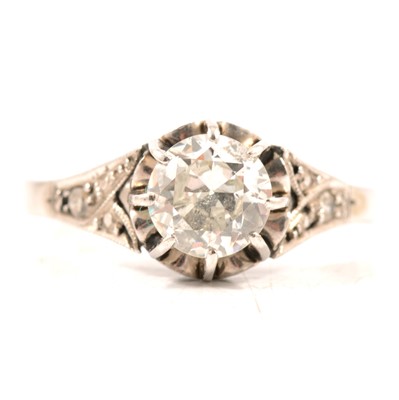 Lot 339 - A diamond solitaire ring.