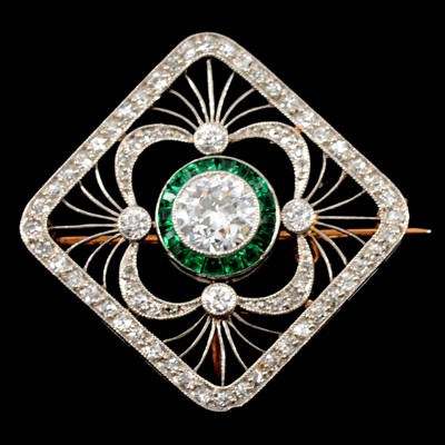 Lot 148 - An Art Deco ammended to style as exact date cannot be ascertained emerald and diamond brooch.