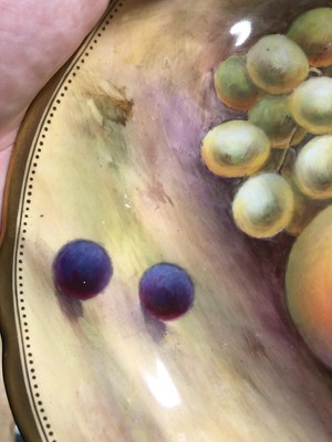 Lot 4 - Royal Worcester fruit painted cabinet plate