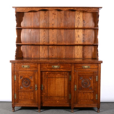 Lot 392 - Victorian honey oak dresser, Aesthetic influence