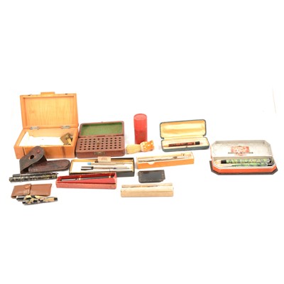 Lot 132 - Small collectibles, including fountain pens